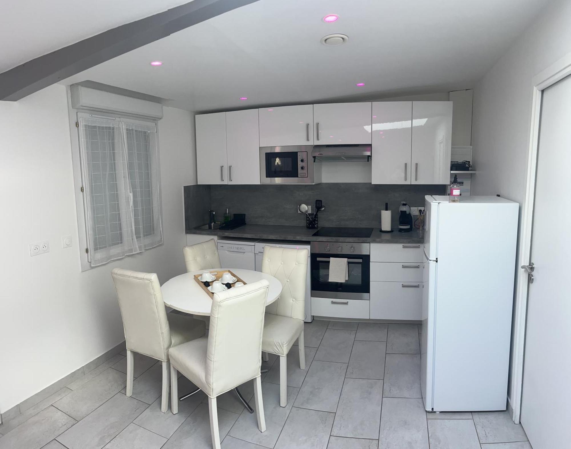 La Dream Night Apartment Pontault-Combault Bagian luar foto
