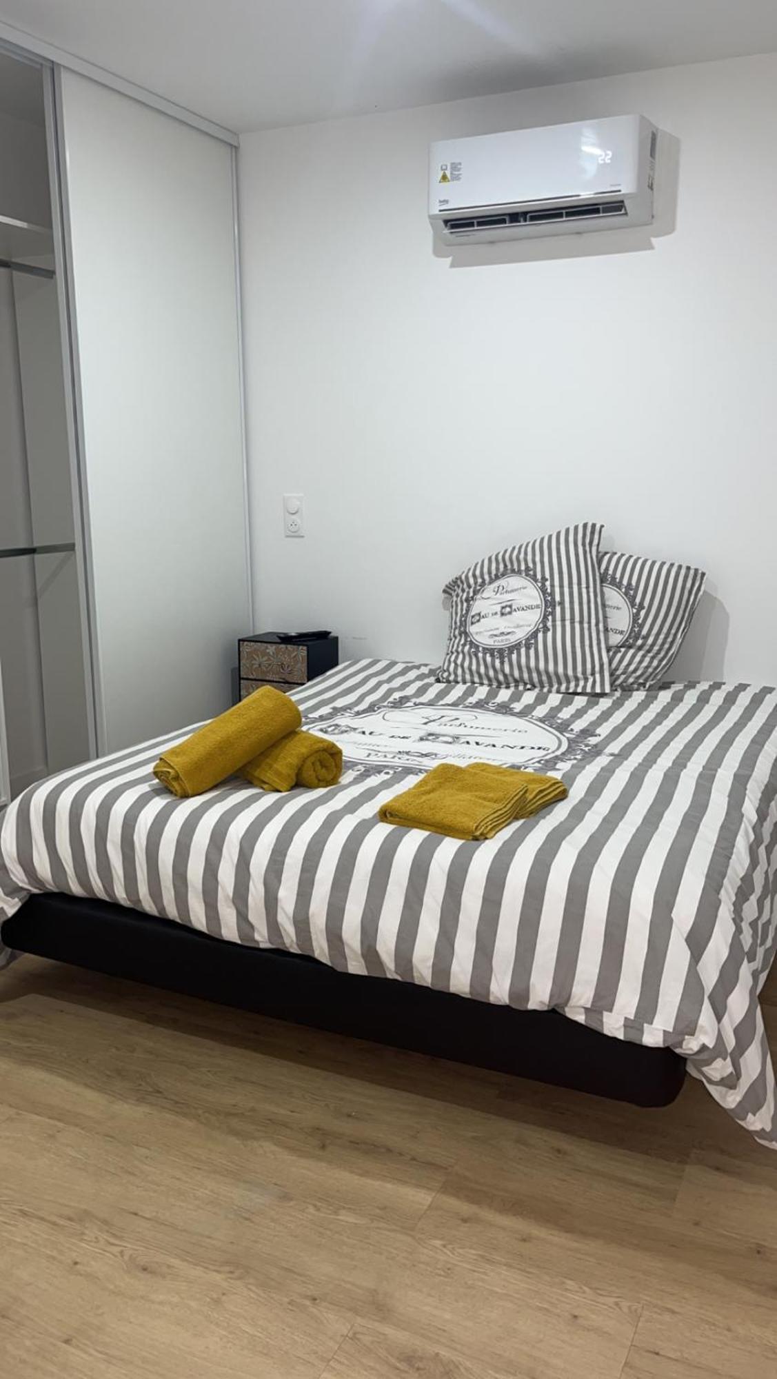La Dream Night Apartment Pontault-Combault Bagian luar foto