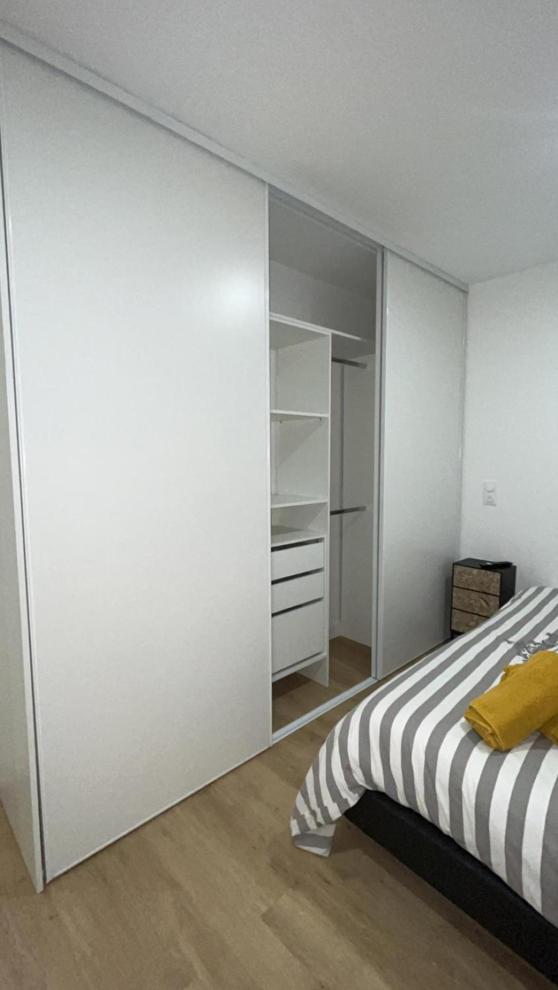 La Dream Night Apartment Pontault-Combault Bagian luar foto