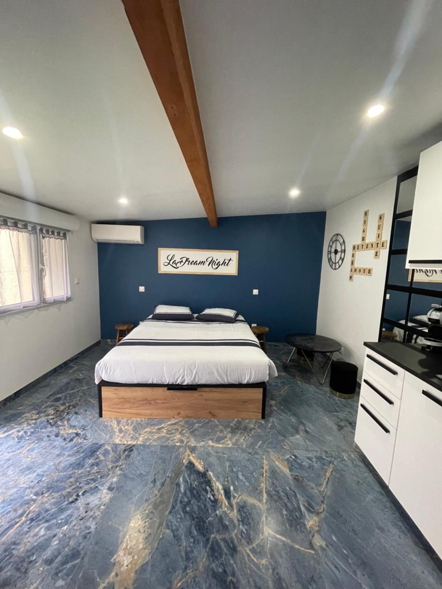 La Dream Night Apartment Pontault-Combault Bagian luar foto